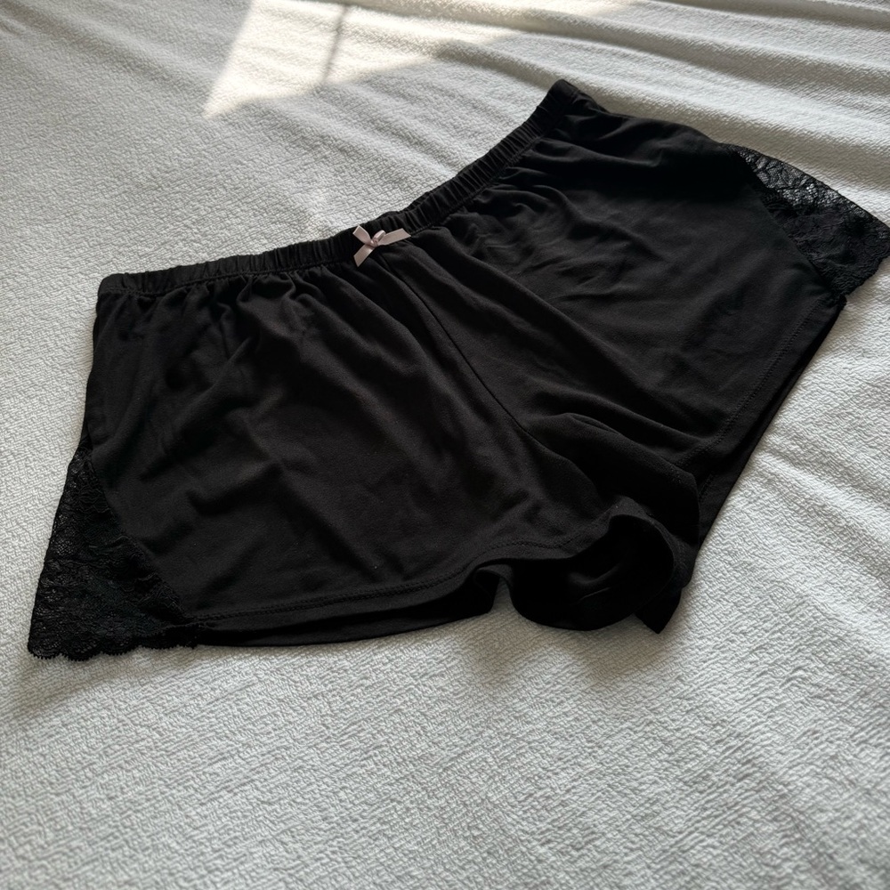 Elegant Black Lace Trim Sleep Shorts